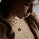 Schwarzes Kleeblatt-Halsband